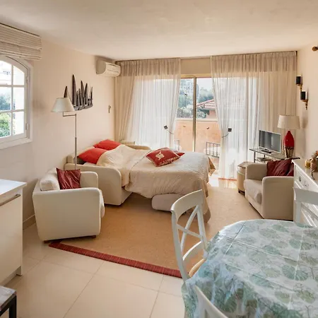 Aparthotel Parc Des Vespins